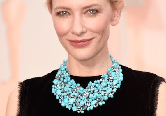 cate blanchett red carpet blue bib