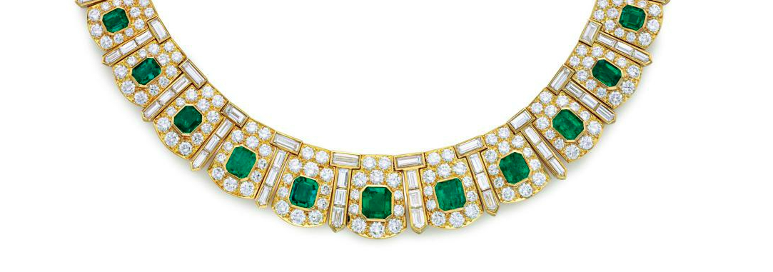Holiday Highlights: 5 Gifts by Van Cleef & Arpels She’ll Love