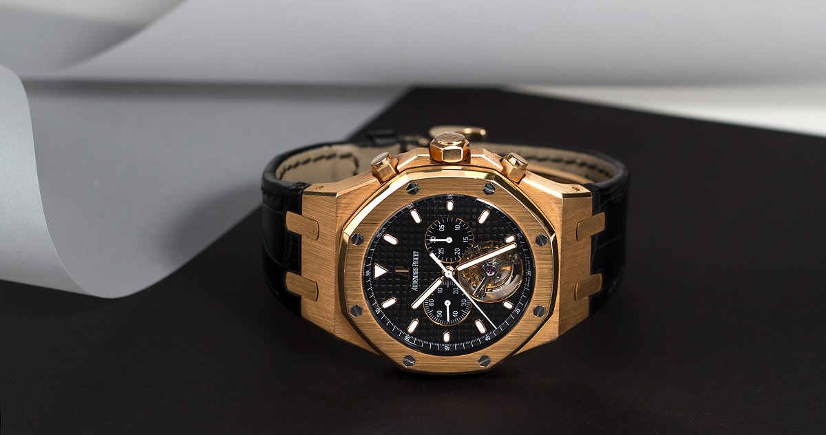 How to Spot a Fake Audemars Piguet (DON'T Make A Mistake!) - Exquisite  Timepieces