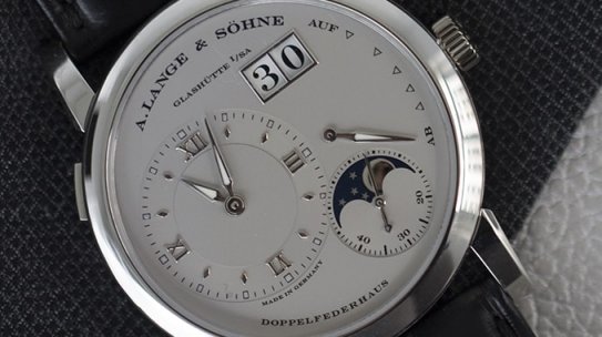 How to Set Your Watch