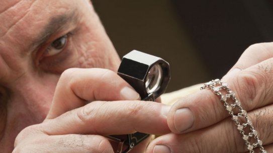 How to Maximize Jewelry Resale Value