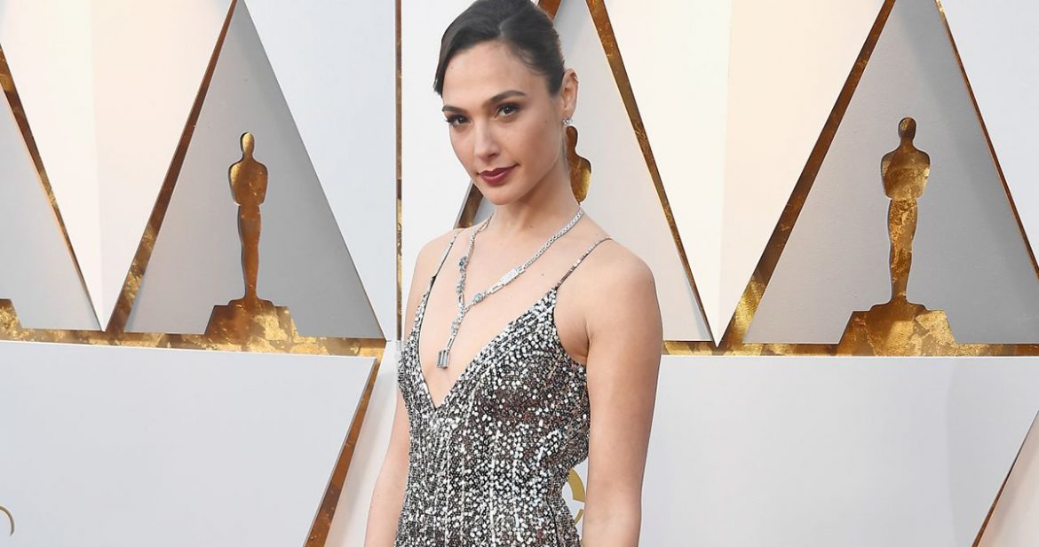 Gal Gadot Oscars 2018 red carpet
