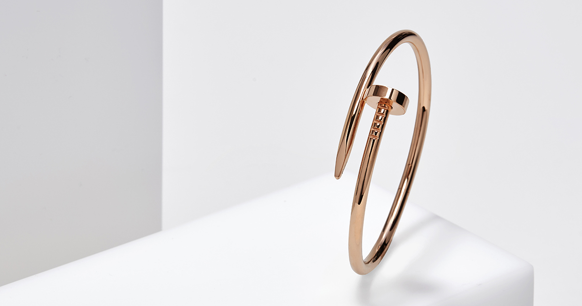 Six Gold Jewelry Trends That Make Wearing Gold Effortless