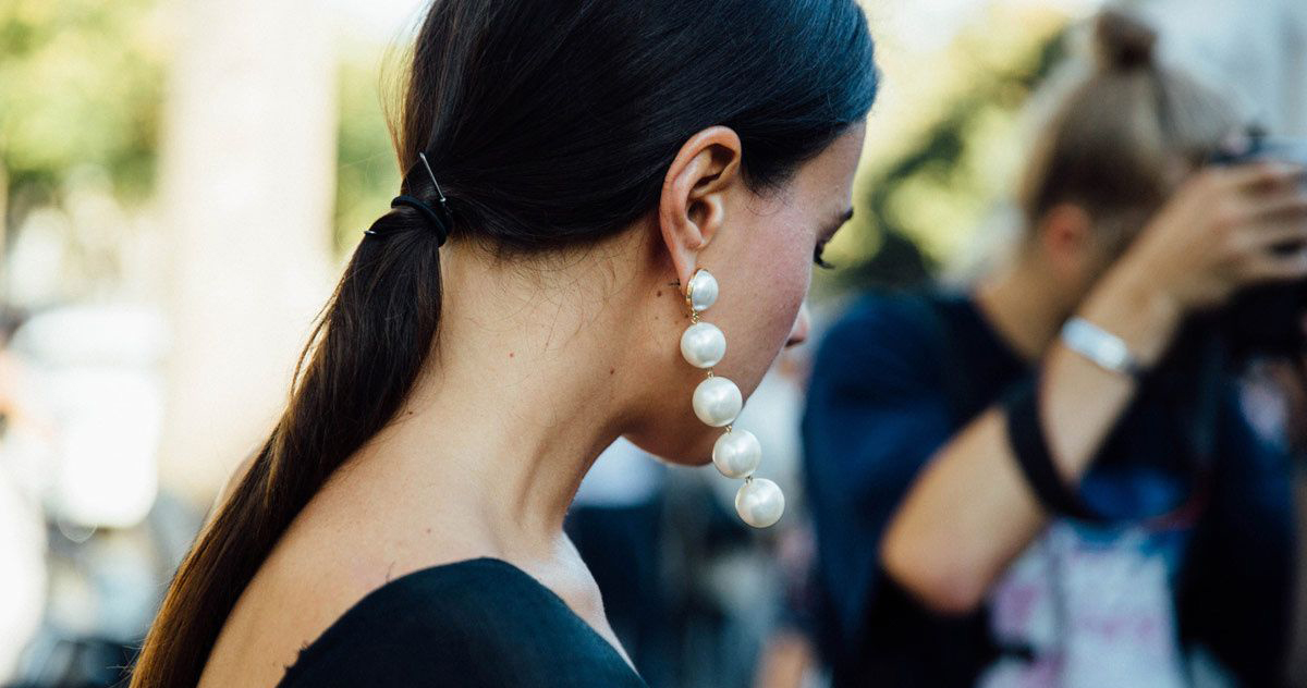 12 Modern Ways to Wear Pearl Jewelry