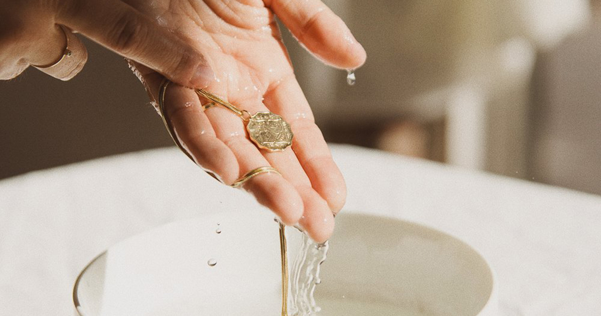 Is it OK to Shower with Jewelry On?