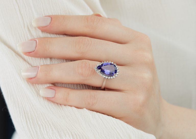 Second hand gemstone rings on sale