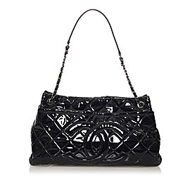 Chanel CC Matelasse Patent Leather Shoulder Bag