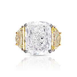 Reagan Carats Cushion Cut Earth Mined VS1 Diamond Engagement Ring in Platinum. GIA