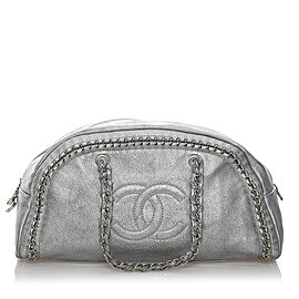 Chanel Luxe Ligne Leather Handbag