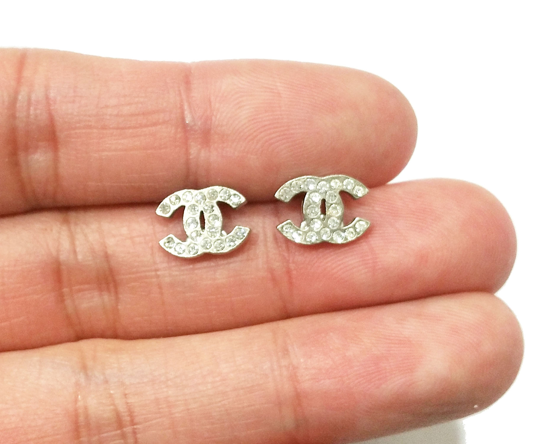 Chanel earrings small shop