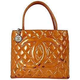 Chanel Medallion Zip Quilted Shopper 872543 Orange Patent Leather Tote