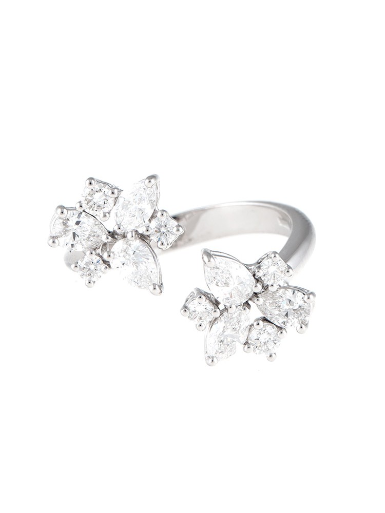Unique Collection 18K White Gold Diamonds Ring