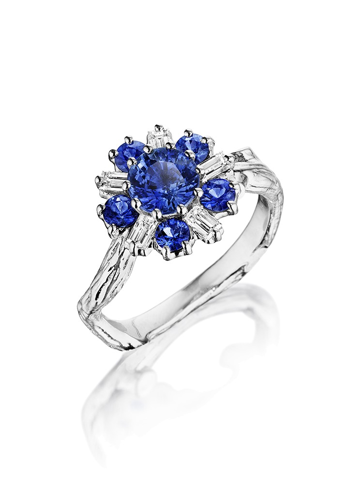 18K Gold Wonderland Sapphire Flower Ring