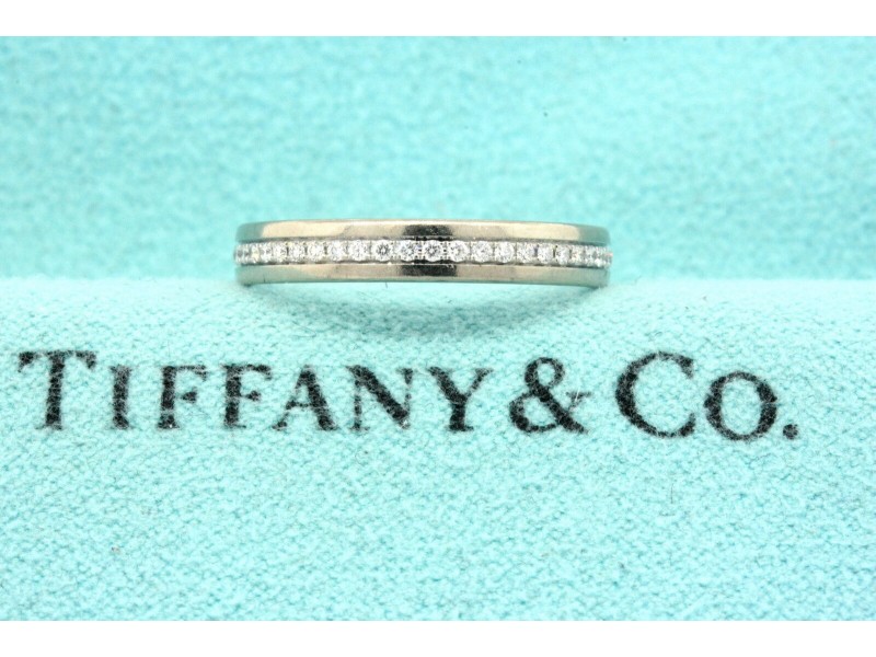 Tiffany and co eternity band top