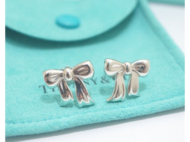 Tiffany Co 925 Silver Ribbon Bow Earrings Vintage Lxmda 148 Tiffany Co. Buy at TrueFacet