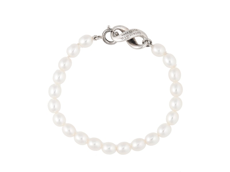 Tiffany and co pearl bracelet shop