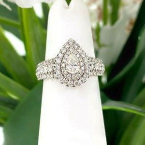 Vera wang pear engagement rings cheap