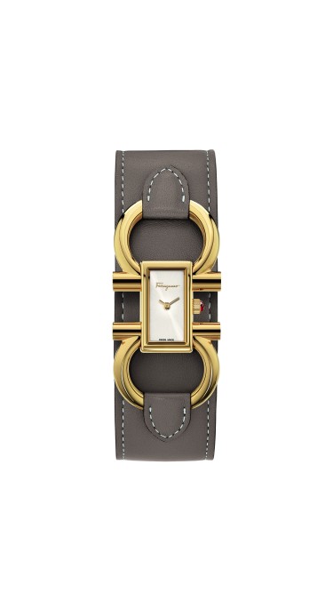 Ferragamo White 13 x 23mm 