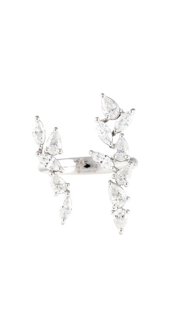 Unique Collection 18K White Gold Diamonds Ring