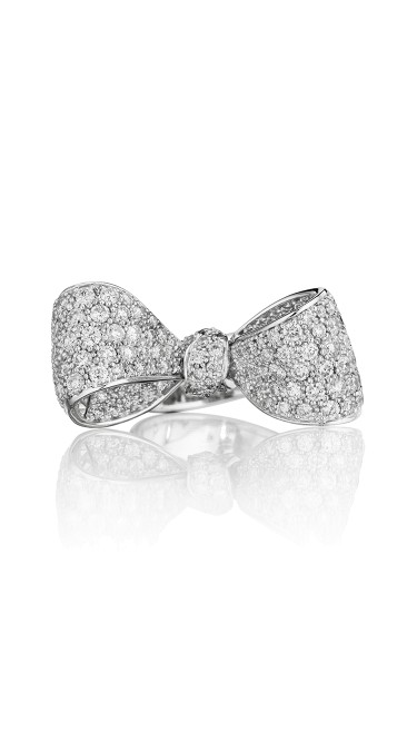 18K Gold Medium Diamond Ring