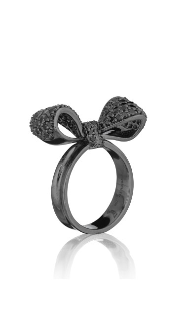 18K Gold Small Bow Diamond Ring
