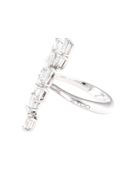 Unique Collection 18K White Gold Diamonds Ring