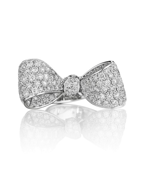 18K Gold Medium Diamond Ring